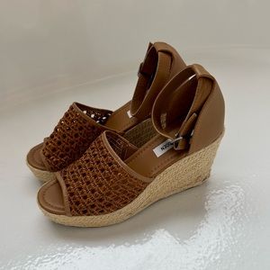 Steve Madden leather espadrilles size 10